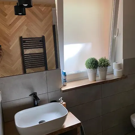 Lesna Kryjowka W Lesie Feriehus