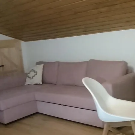 Lesna Kryjowka W Lesie * Wersk