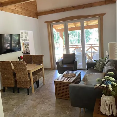 Holiday home Lesna Kryjowka W Lesie
