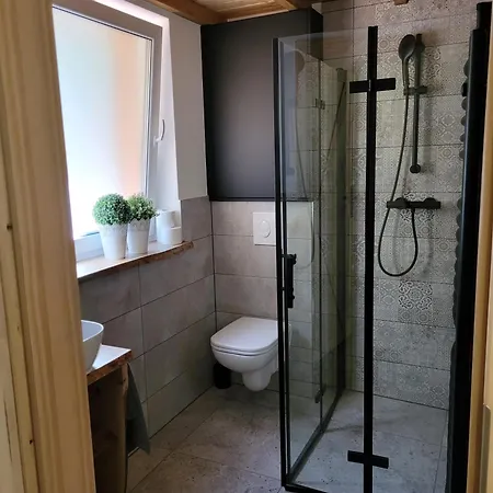 Lesna Kryjowka W Lesie Feriehus