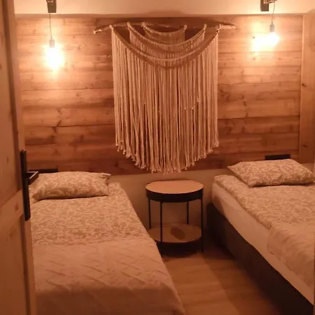 Feriehus Lesna Kryjowka W Lesie