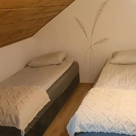 Leśna Kryjówka W Lesie Casa de Férias