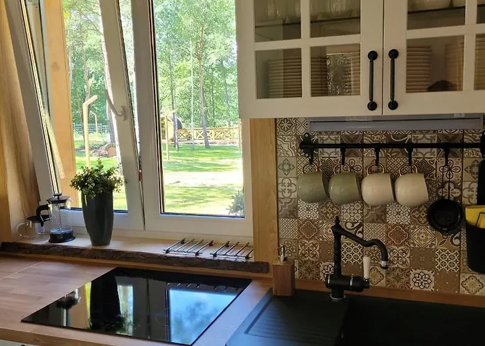 Lesna Kryjowka W Lesie Wersk