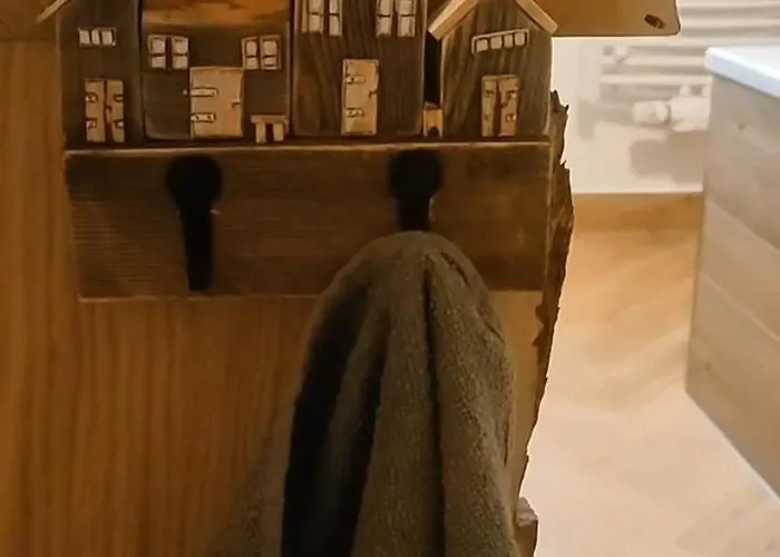 Lesna Kryjowka W Lesie