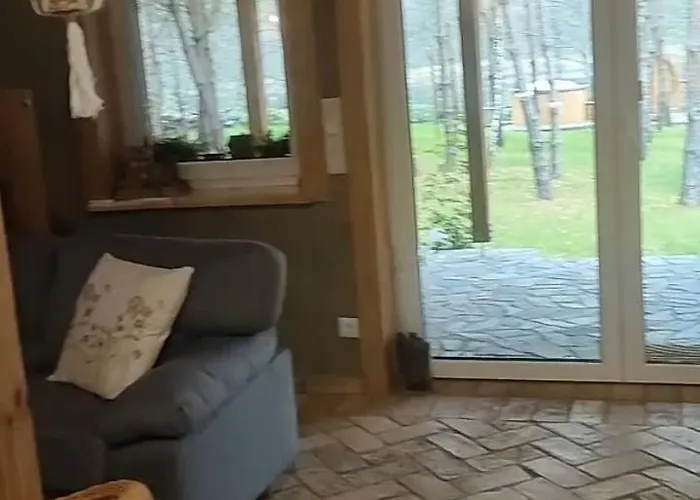 Lesna Kryjowka W Lesie * Wersk